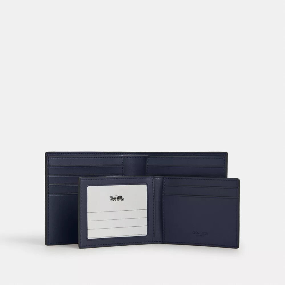 3-In-1 Wallet in Signature Camo Print