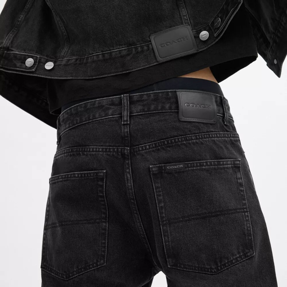Black Taper Jeans in Organic Cotton