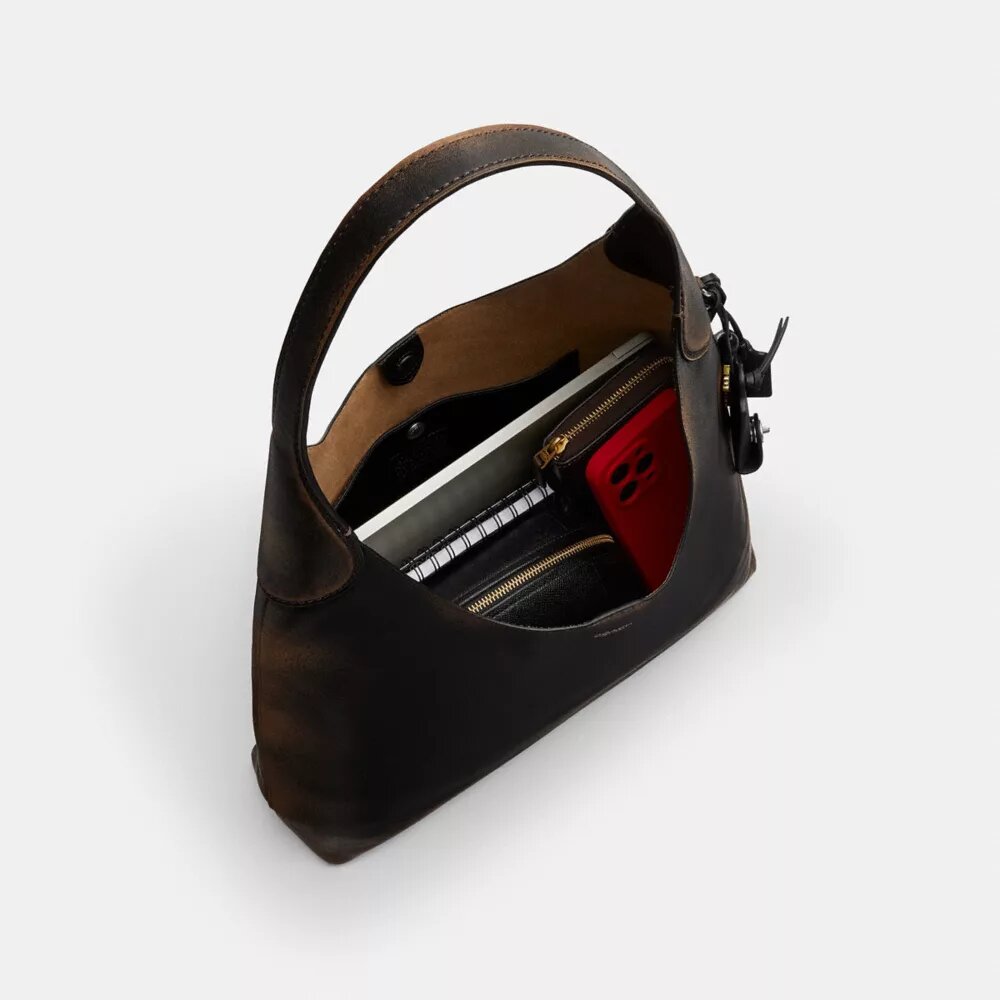 Brooklyn Shoulder Bag 39 in Loved Leather