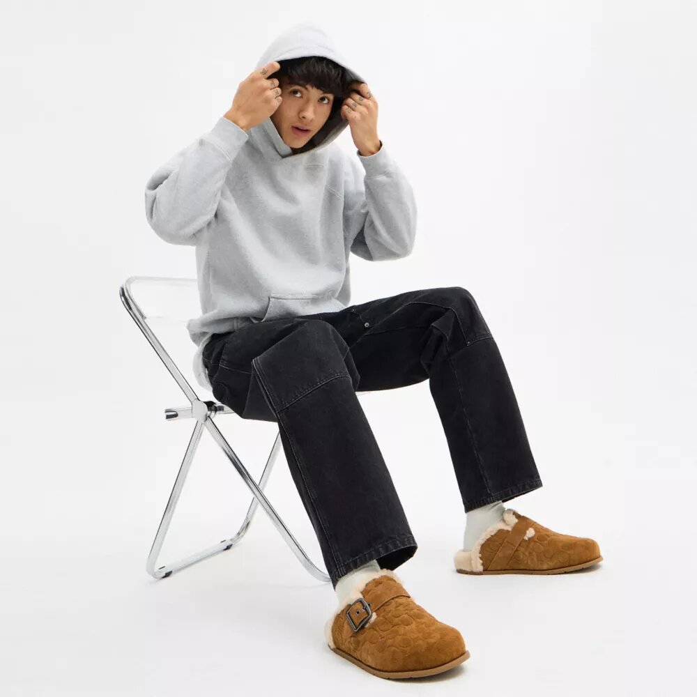 Buckle Clog in Signature