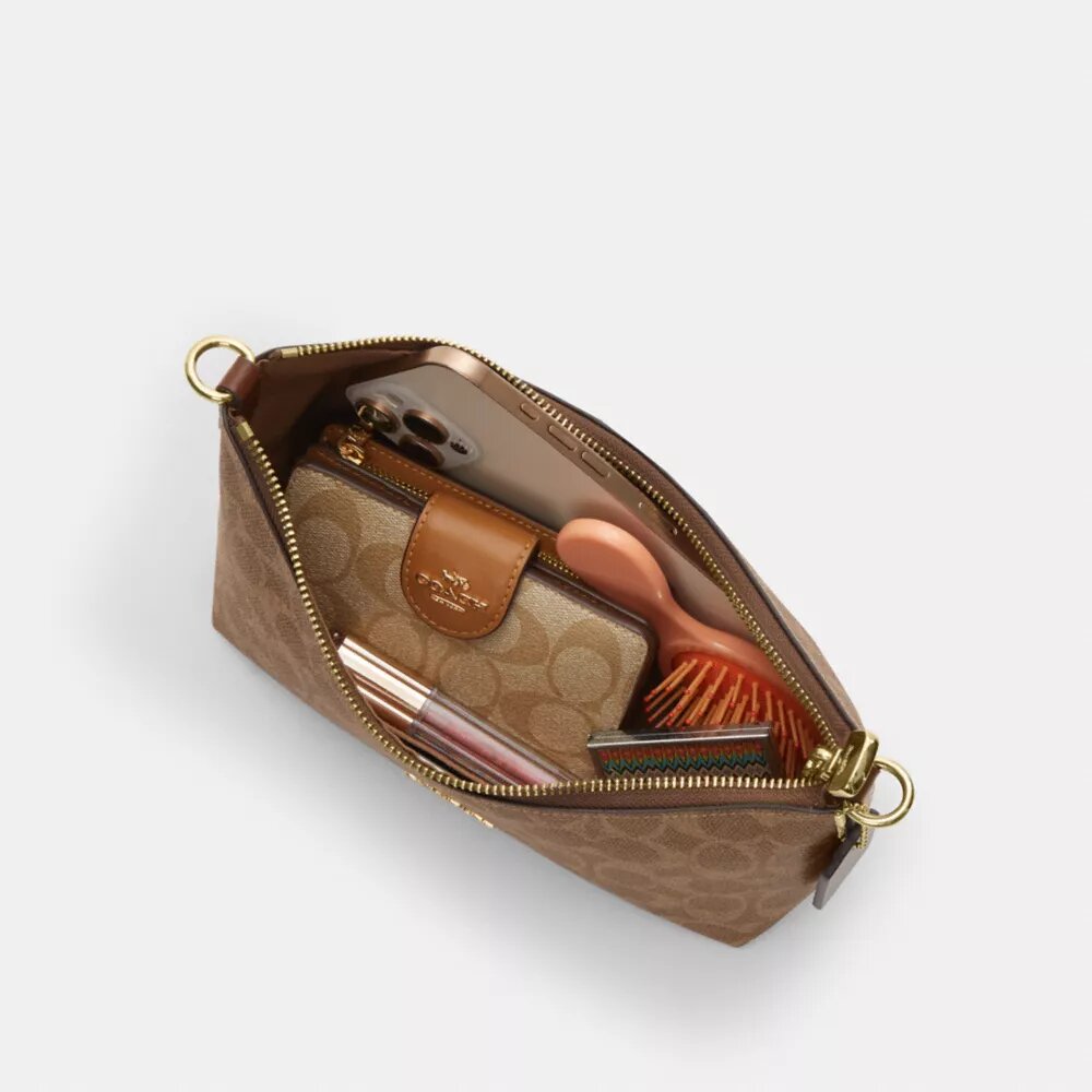 Caitlin Shoulder Bag in Signature Canvas