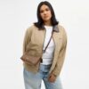 Caitlin Shoulder Bag in Signature Canvas