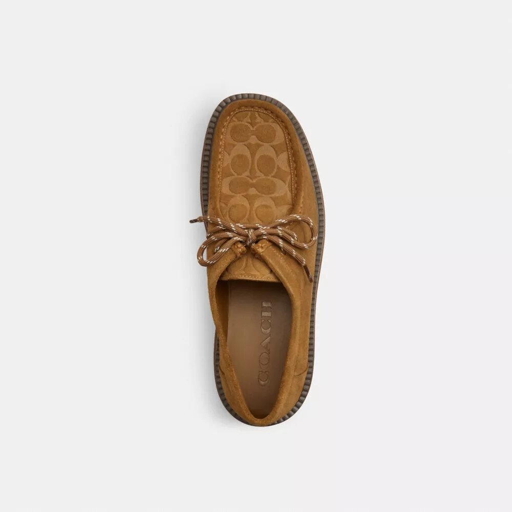 Chukka Boot in Signature Suede