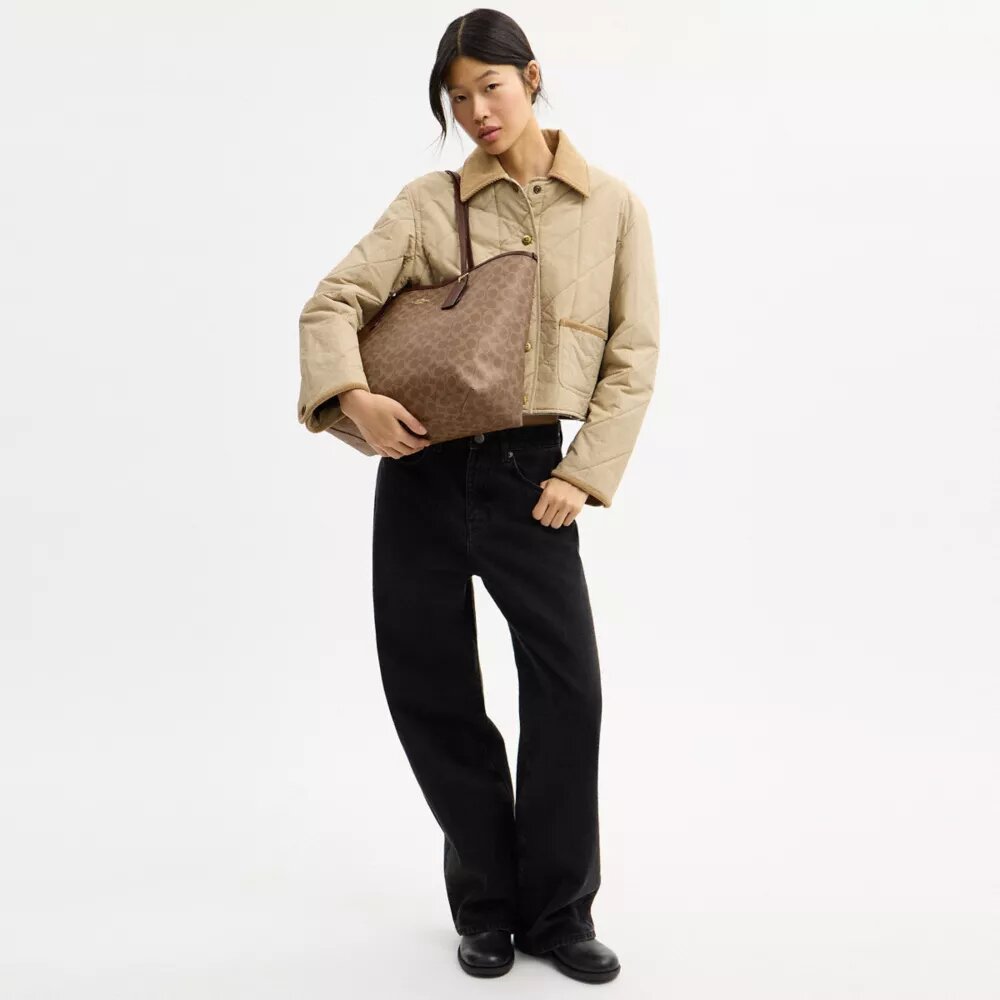 City Tote Bag in Signature Canvas