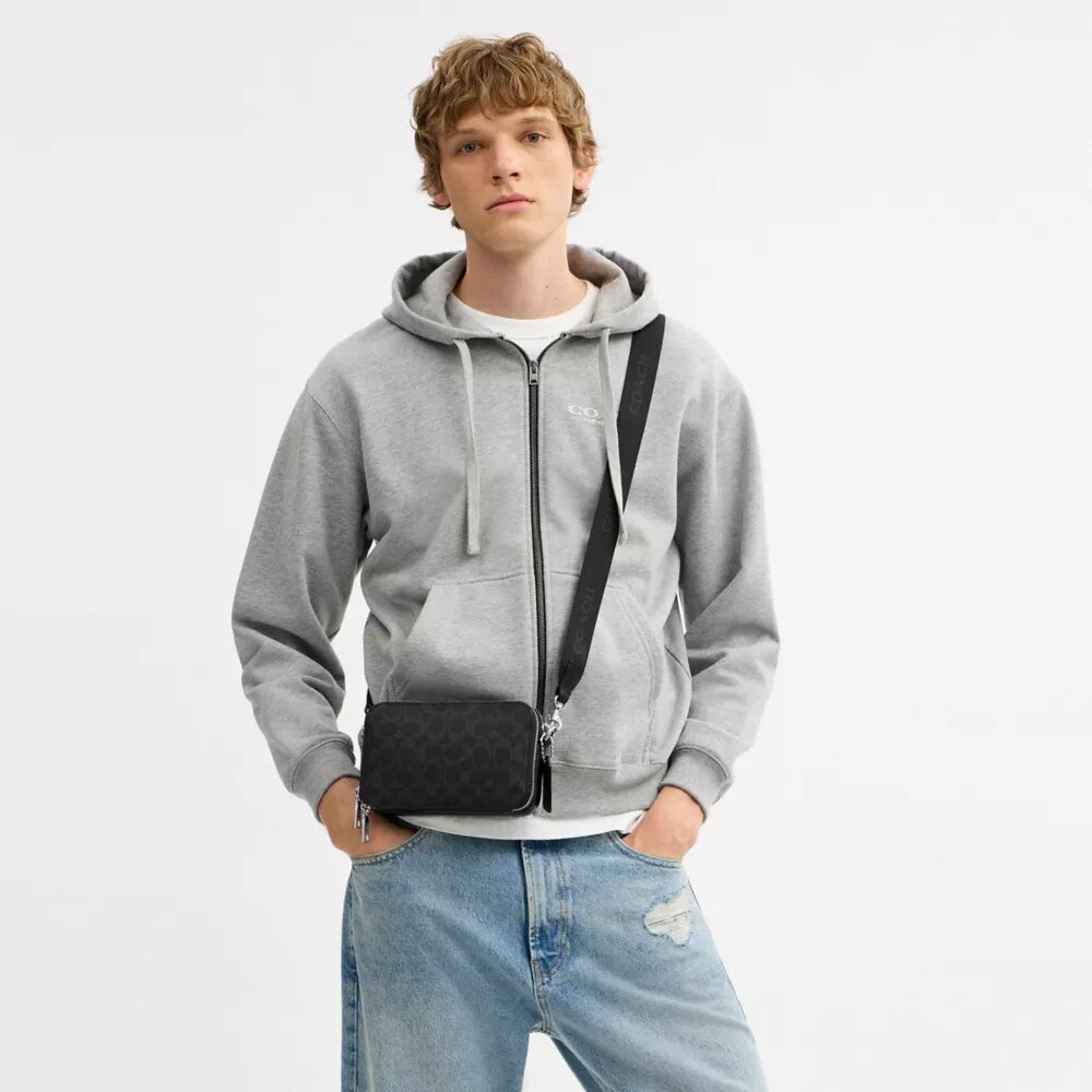 Clinton Crossbody Bag in Signature Canvas