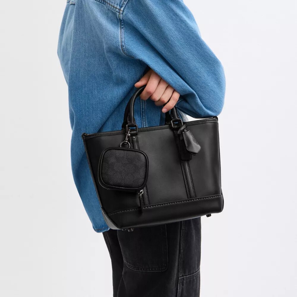 Clip on Pouch in Signature Canvas