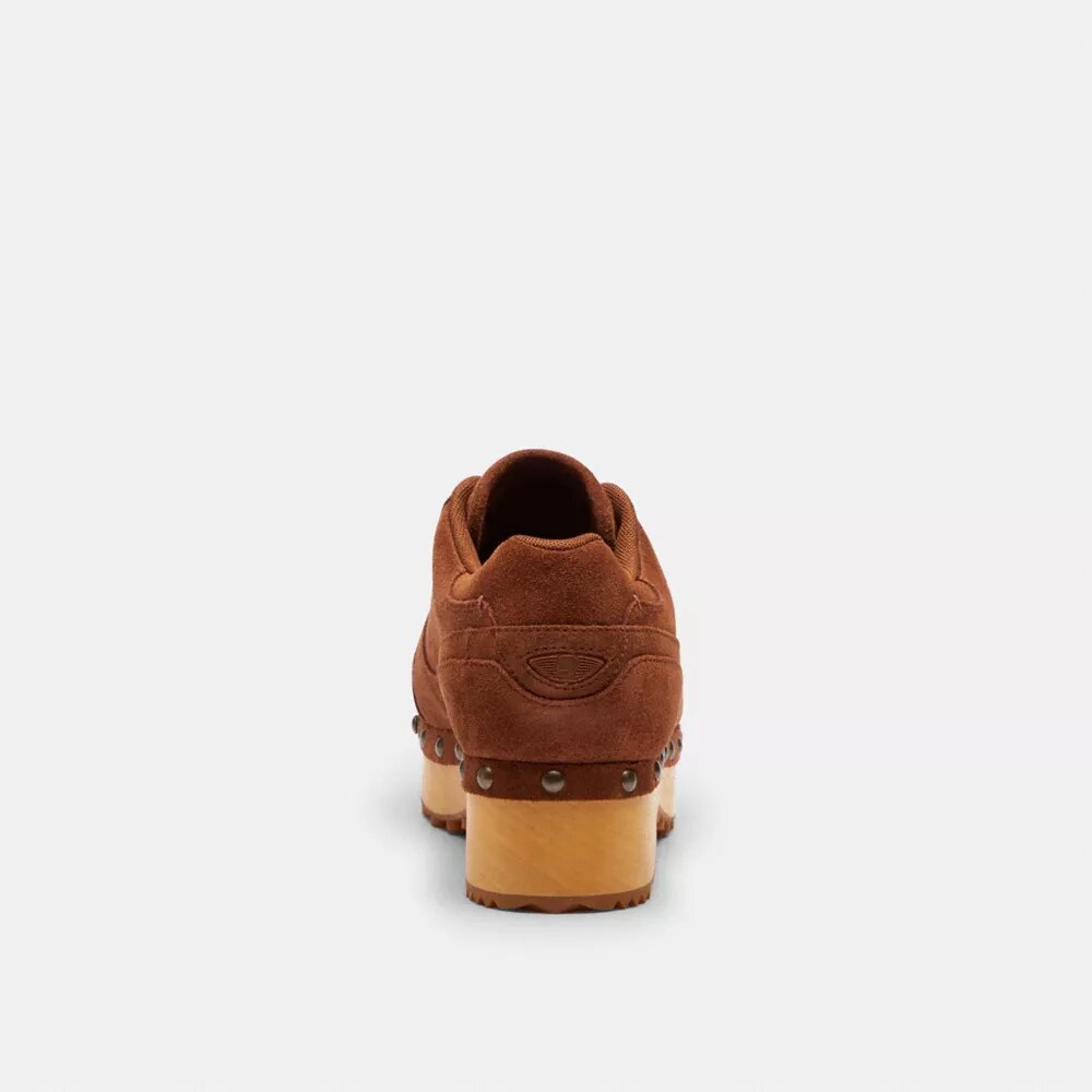 Coach