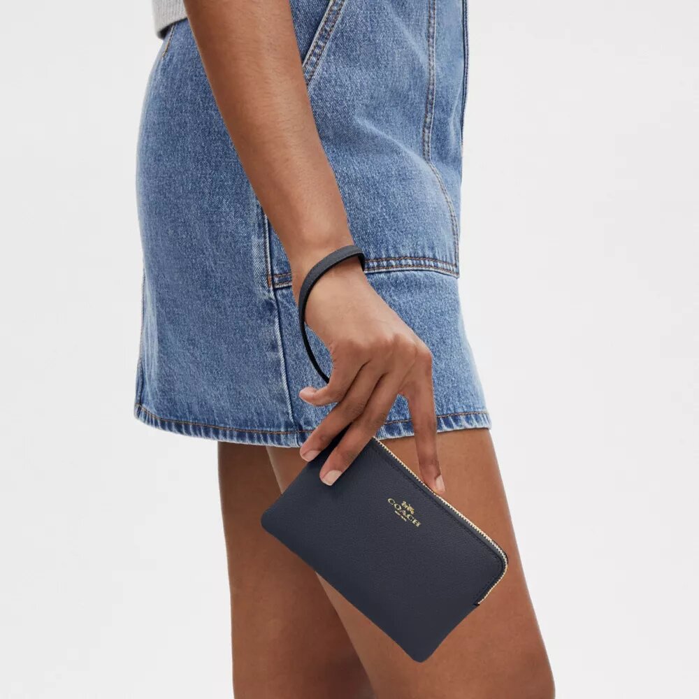 Corner Zip Wristlet