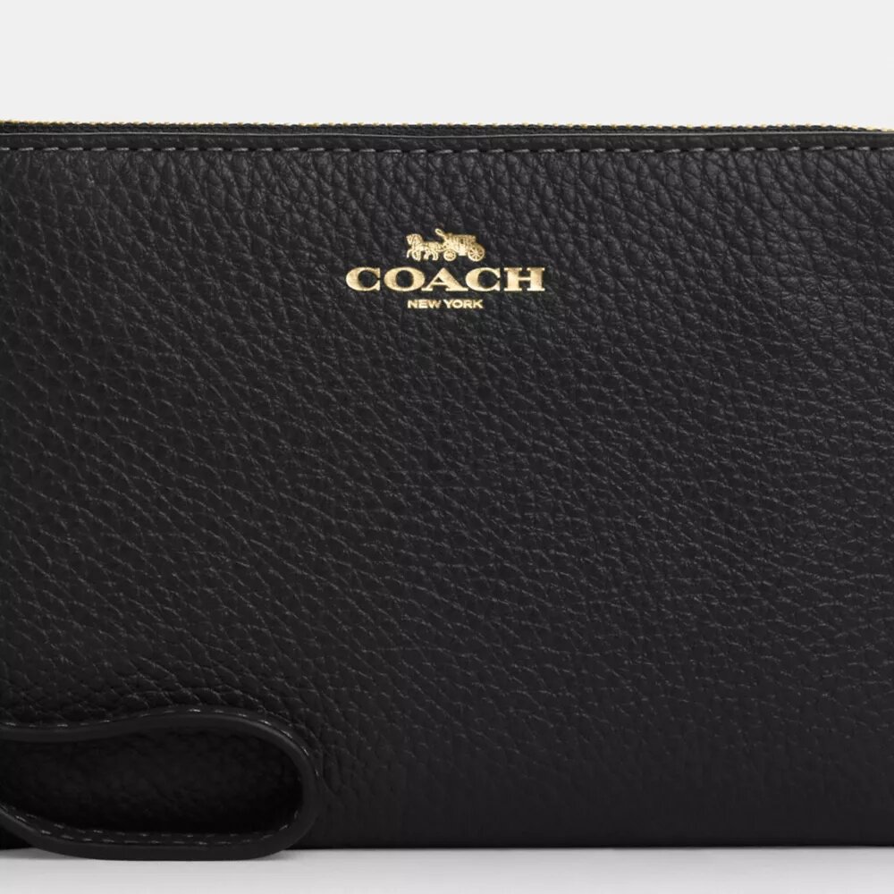 Corner Zip Wristlet