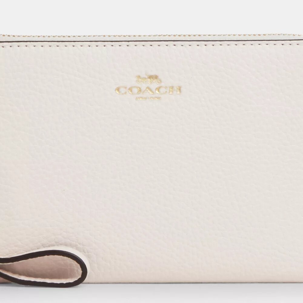 Corner Zip Wristlet
