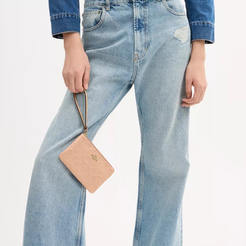 Corner Zip Wristlet in Signature Leather
