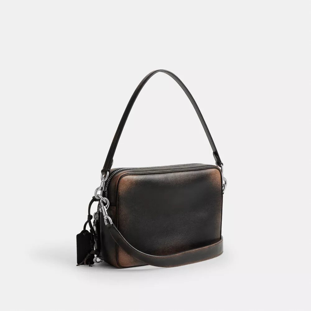 Dakota Crossbody Bag in Loved Leather