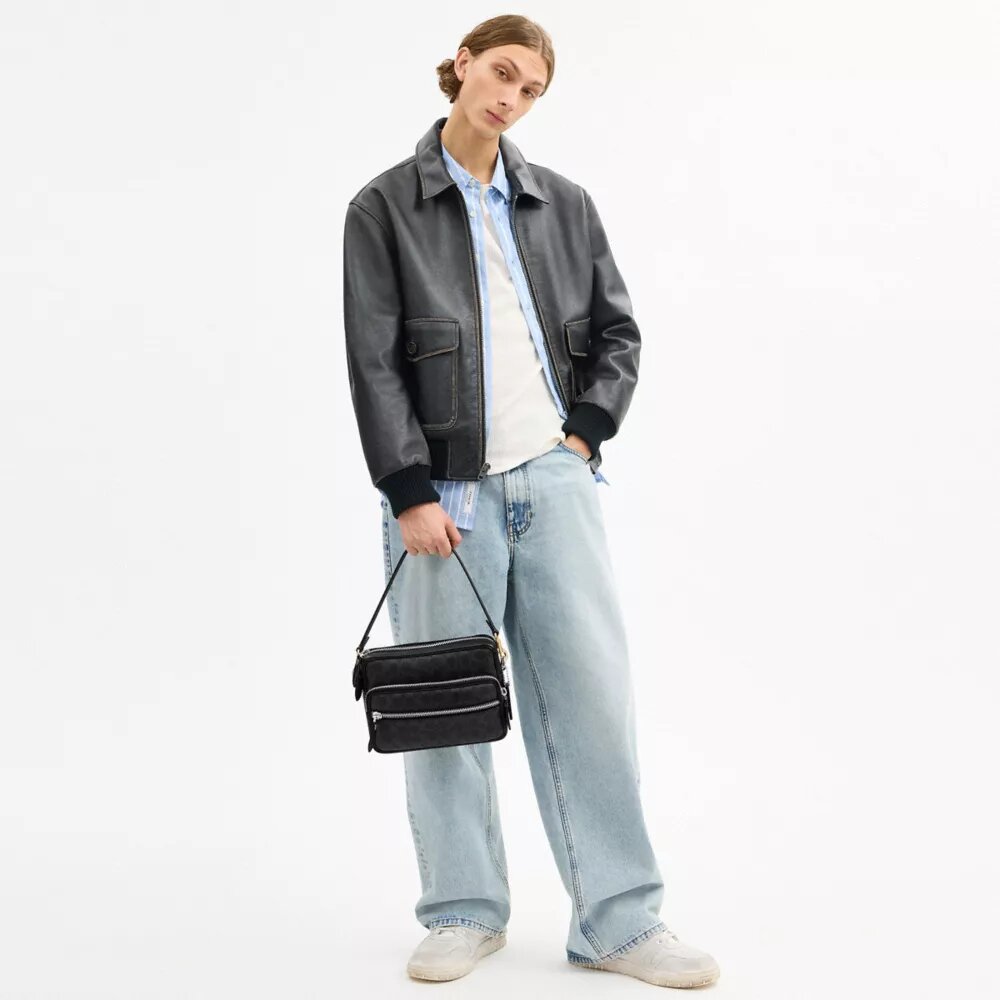 Dakota Crossbody Bag in Signature Canvas