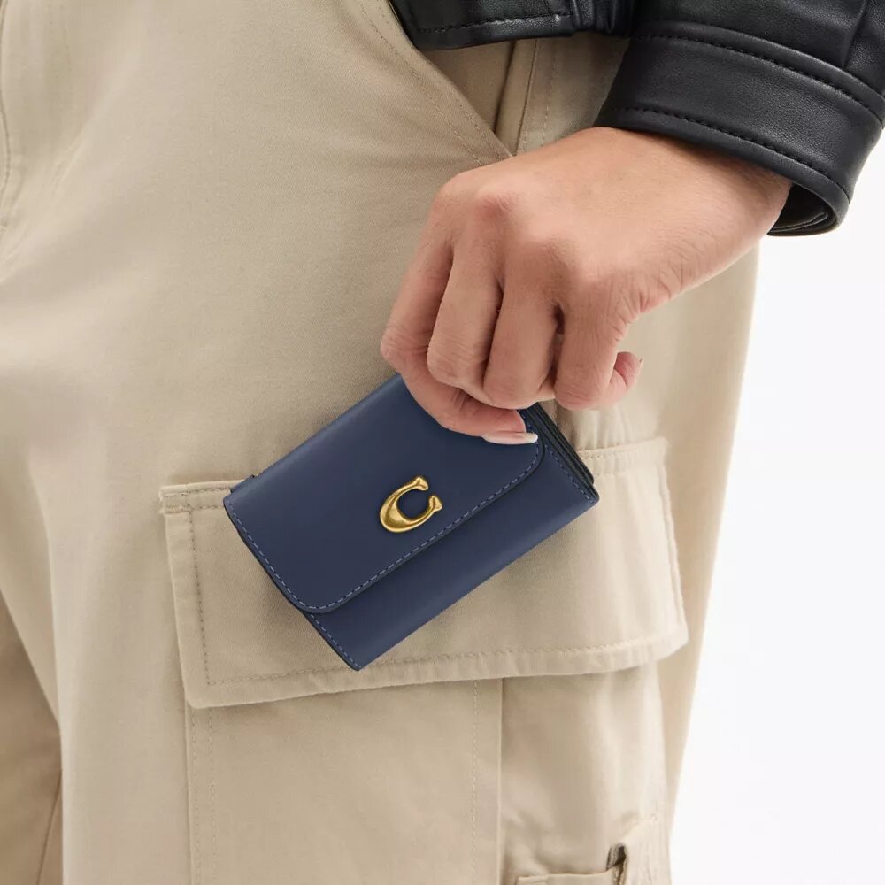 Essential Card Holder Wallet