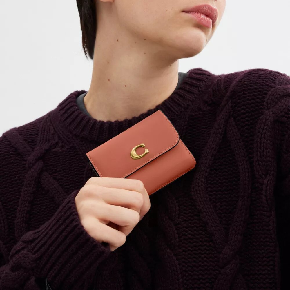 Essential Card Holder Wallet