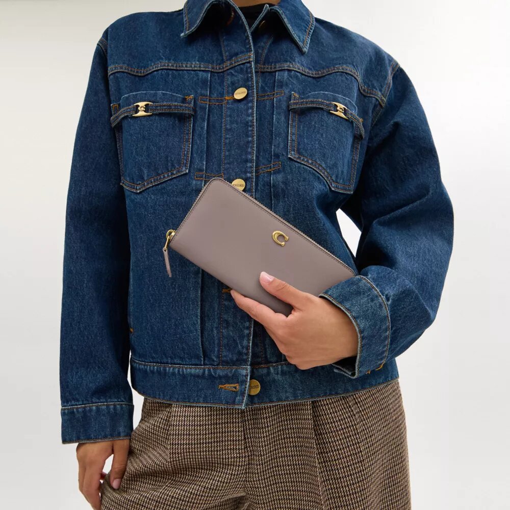 Essential Slim Accordion Zip Wallet