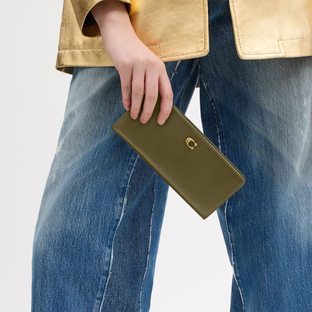 Essential Slim Wallet
