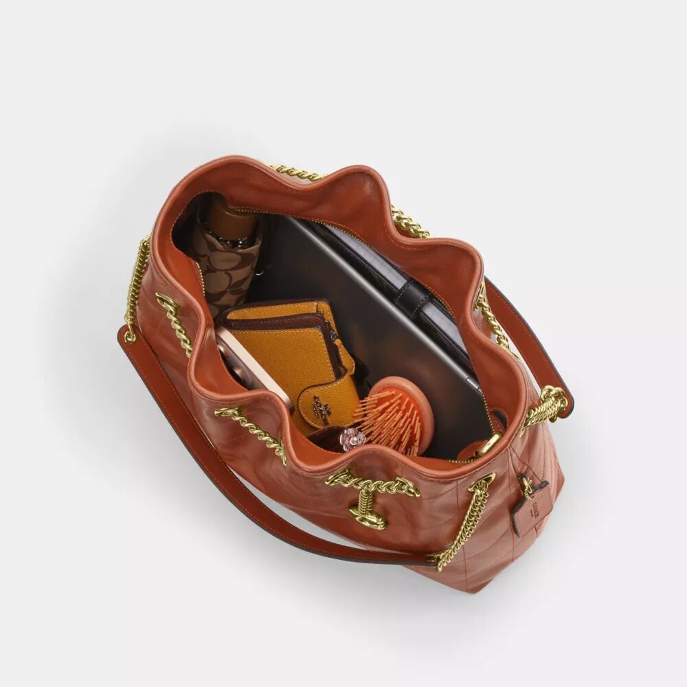 Evelyn Shoulder Bag with Quilting and Charm