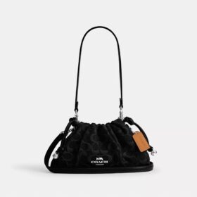 Faye Shoulder Bag in Signature Denim