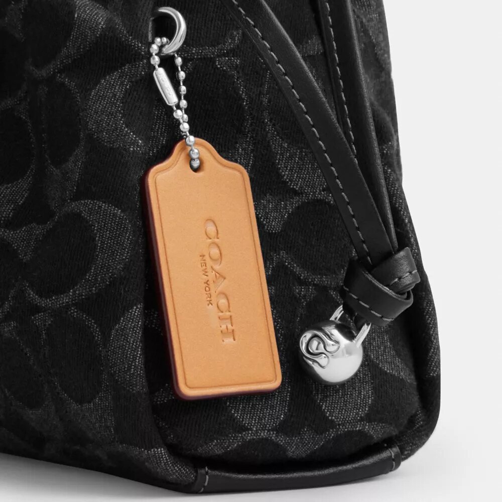 Faye Shoulder Bag in Signature Denim
