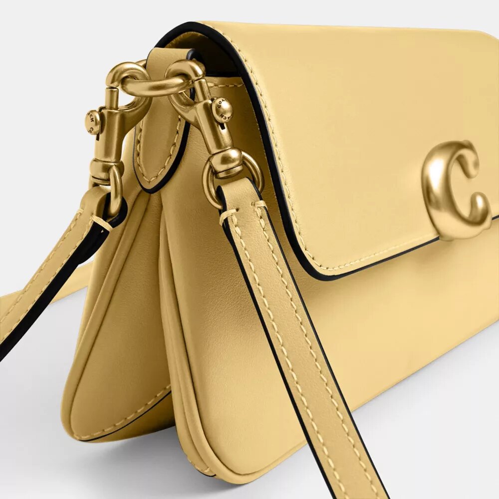 Jet Shoulder Bag