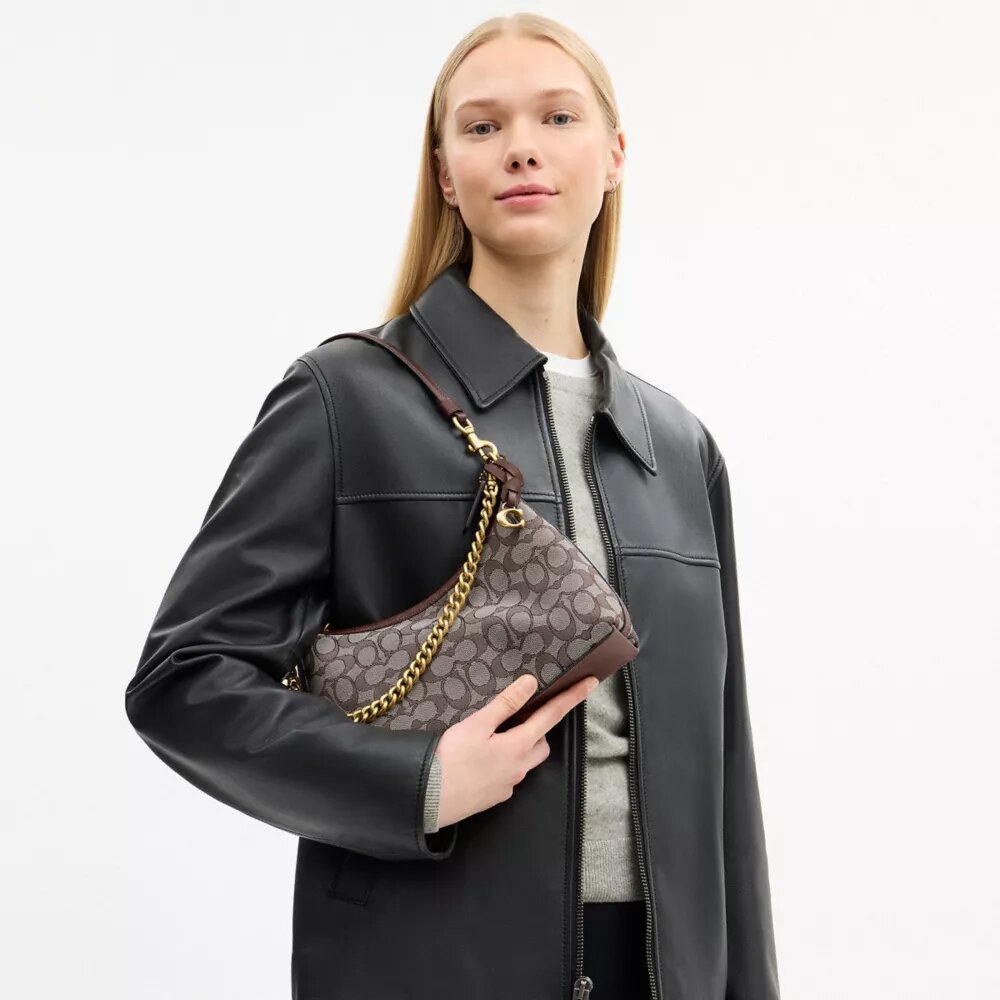 Juliet Shoulder Bag 25 in Signature Jacquard