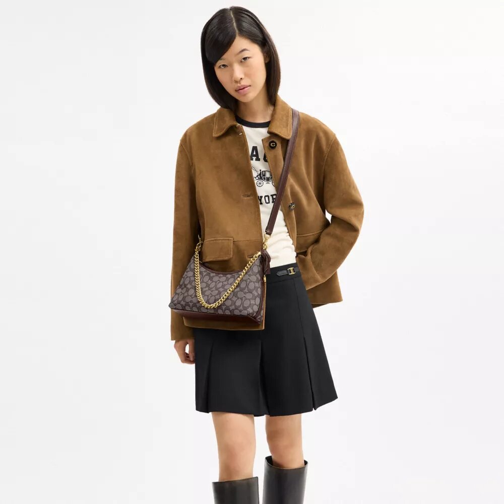 Juliet Shoulder Bag 25 in Signature Jacquard