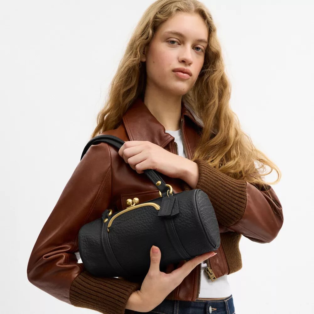 Kisslock Barrel Bag 28