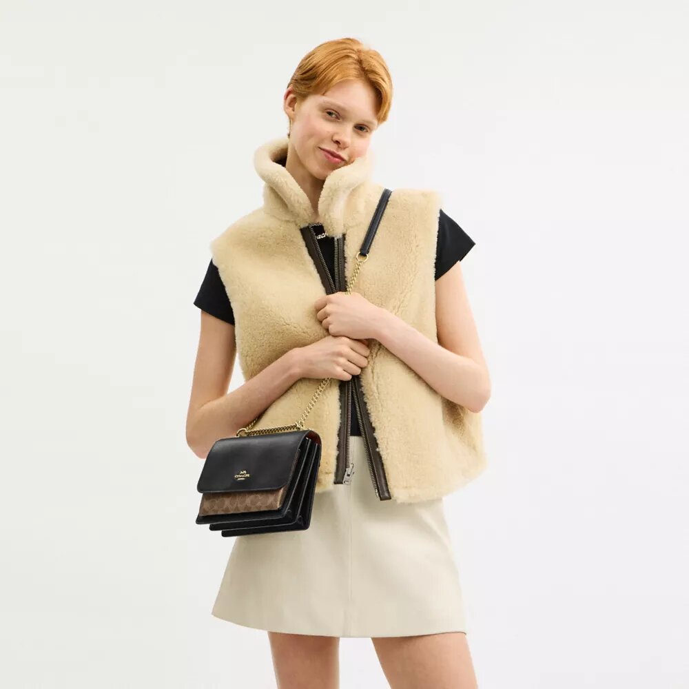 Klare Crossbody Bag in Signature Canvas