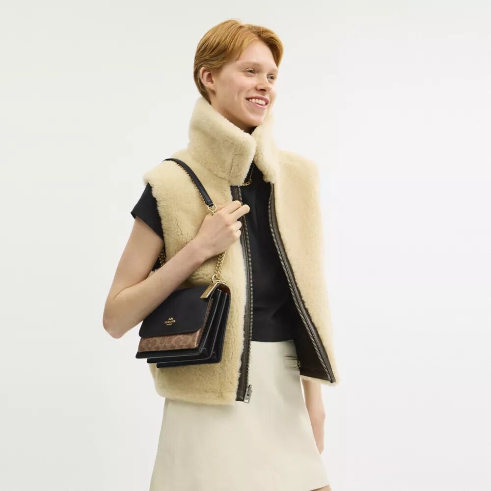 Klare Crossbody Bag in Signature Canvas
