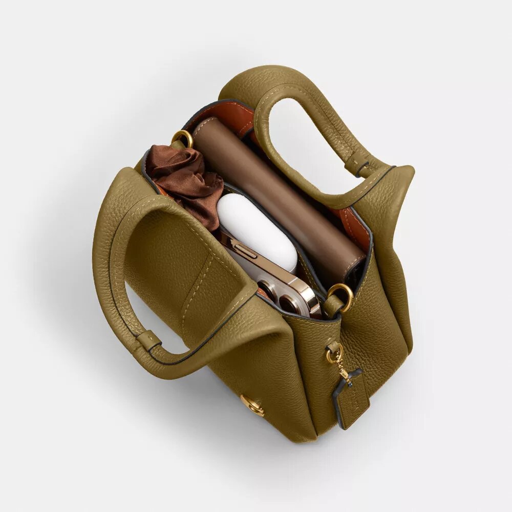Lana Shoulder Bag 19