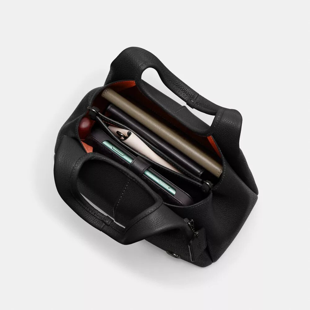 Lana Shoulder Bag 23