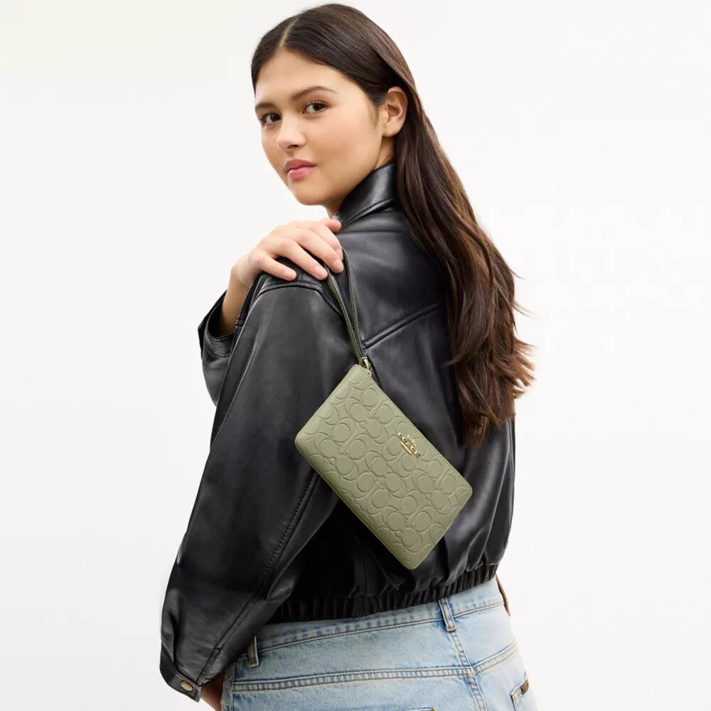 Large Corner Zip Wristlet in Signature Leather
