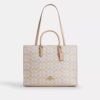 Maggie Tote Bag in Signature Canvas
