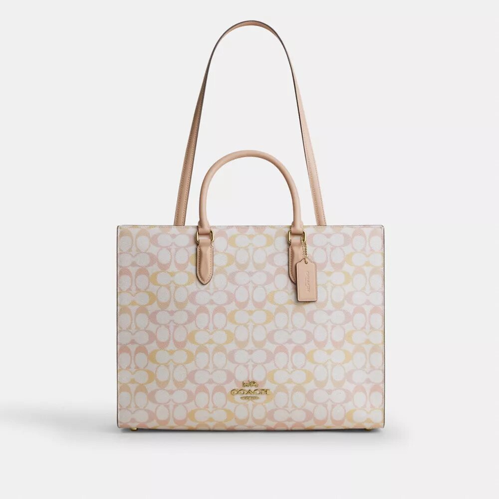 Maggie Tote Bag in Signature Canvas