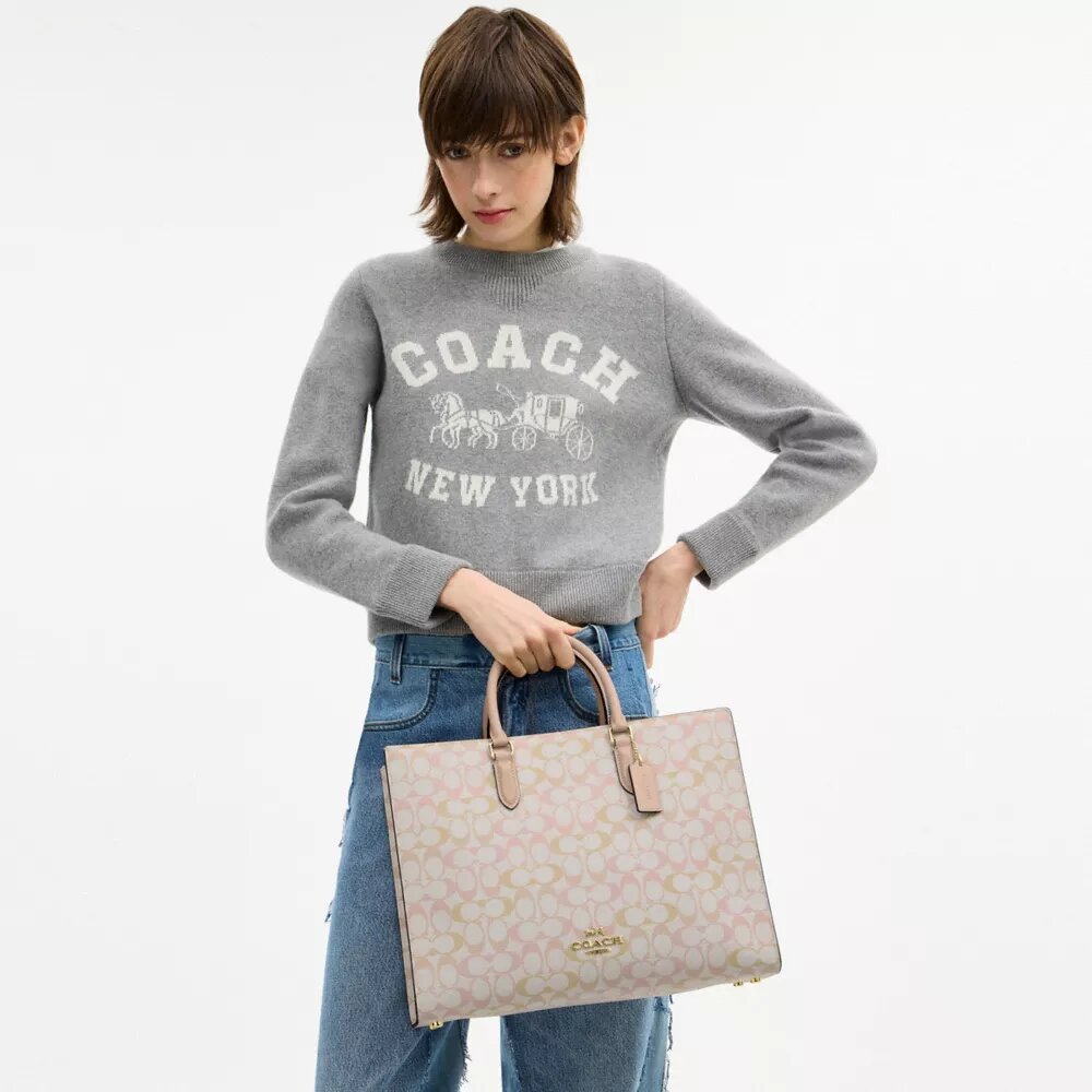 Maggie Tote Bag in Signature Canvas