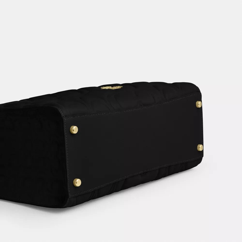 Maggie Tote Bag in Signature Leather