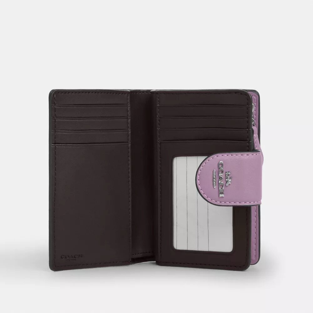 Medium Corner Zip Wallet in Signature Leather