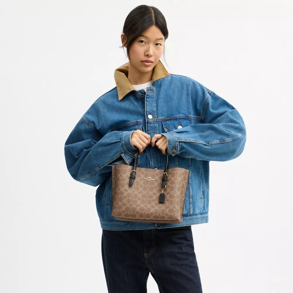 Mollie Tote Bag 25 in Signature Canvas
