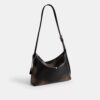 Mott Messenger Bag 33 in Loved Leather