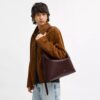 Mott Messenger Bag 38