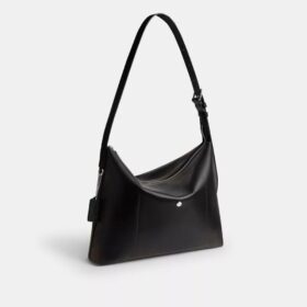 Mott Messenger Bag 38 in Loved Leather