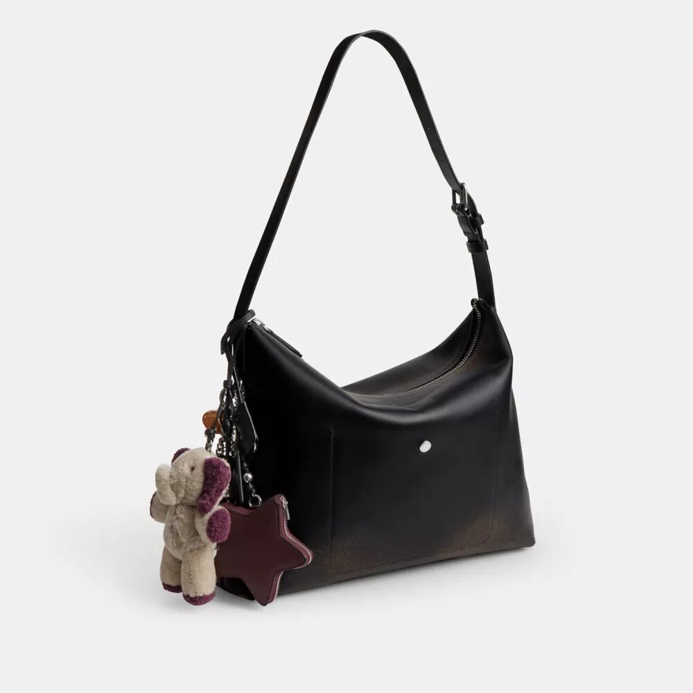 Mott Messenger Bag 38 in Loved Leather with Charms