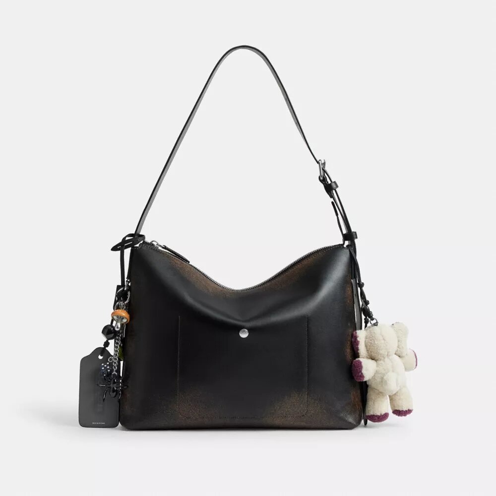 Mott Messenger Bag 38 in Loved Leather with Charms
