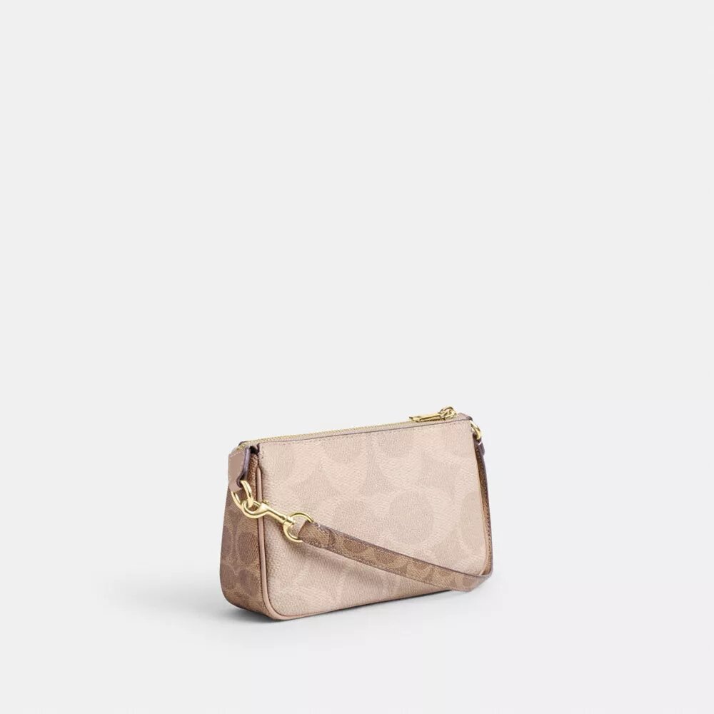 Nolita 19 in Blocked Signature Canvas