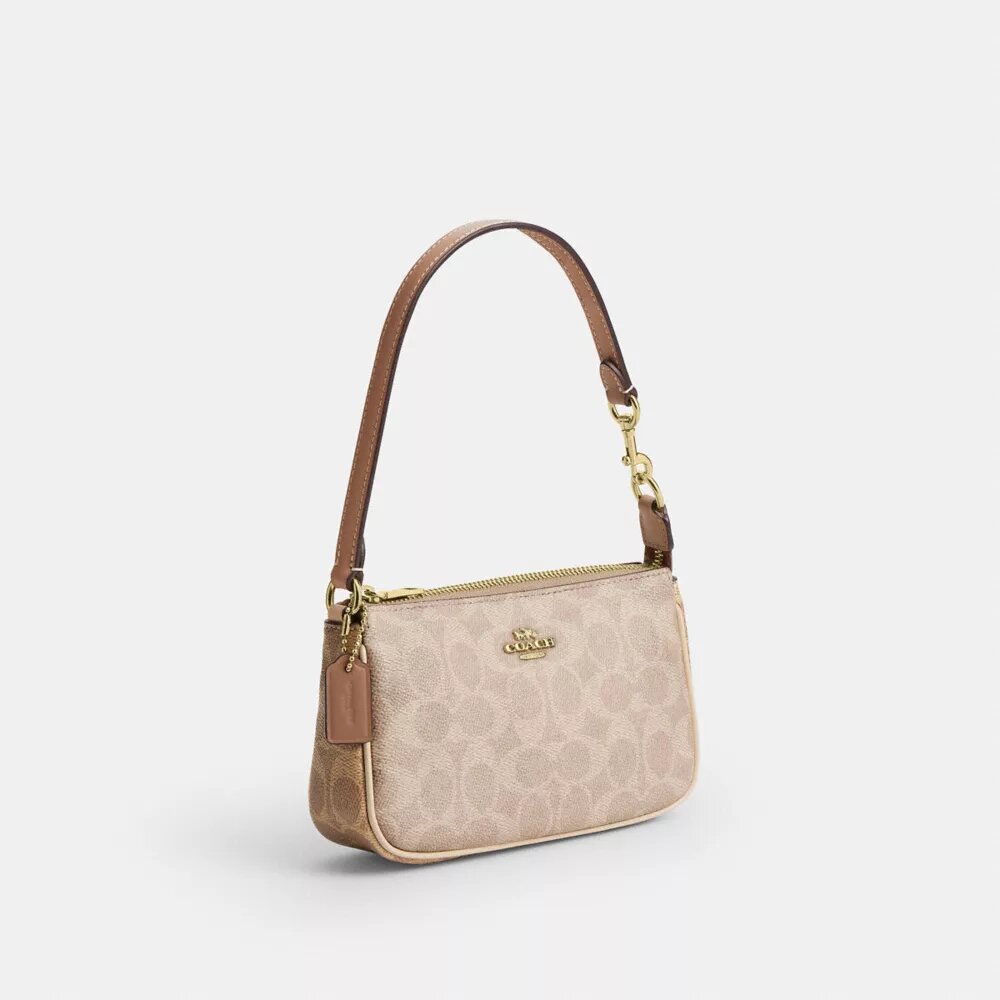 Nolita 19 in Blocked Signature Canvas