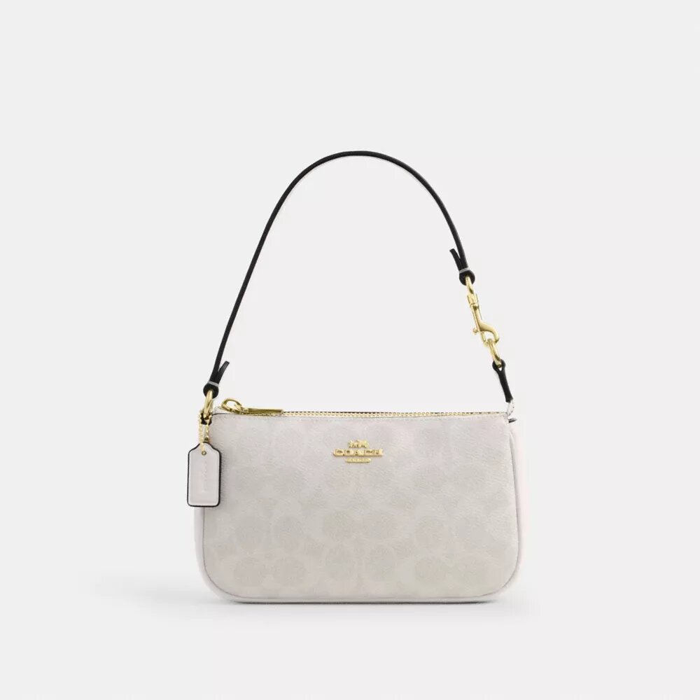 Nolita 19 in Signature Canvas