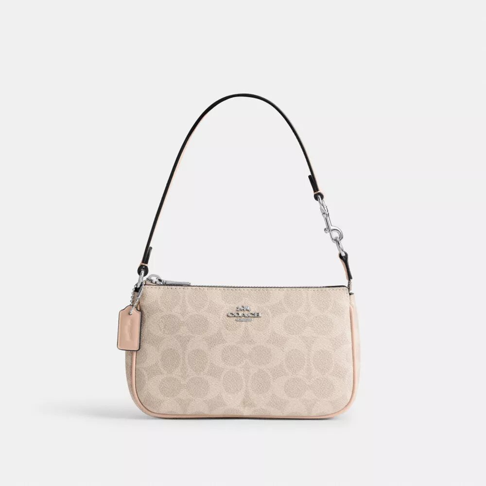 Nolita 19 in Signature Canvas