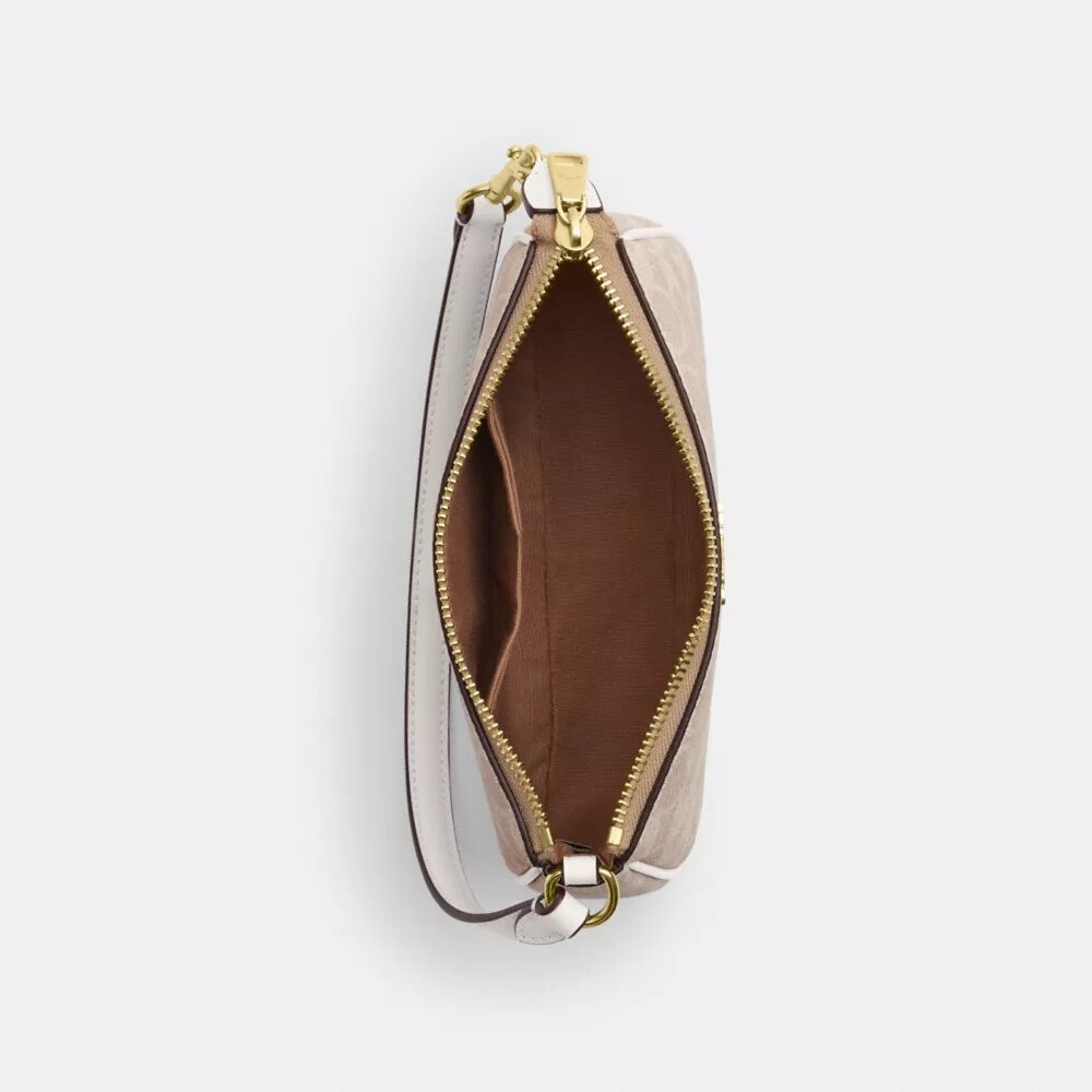 Nolita 19 in Signature Canvas