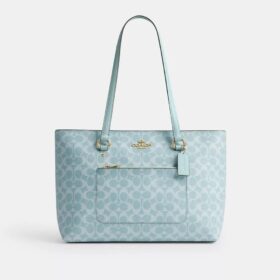 Station Tote Bag in Signature Canvas